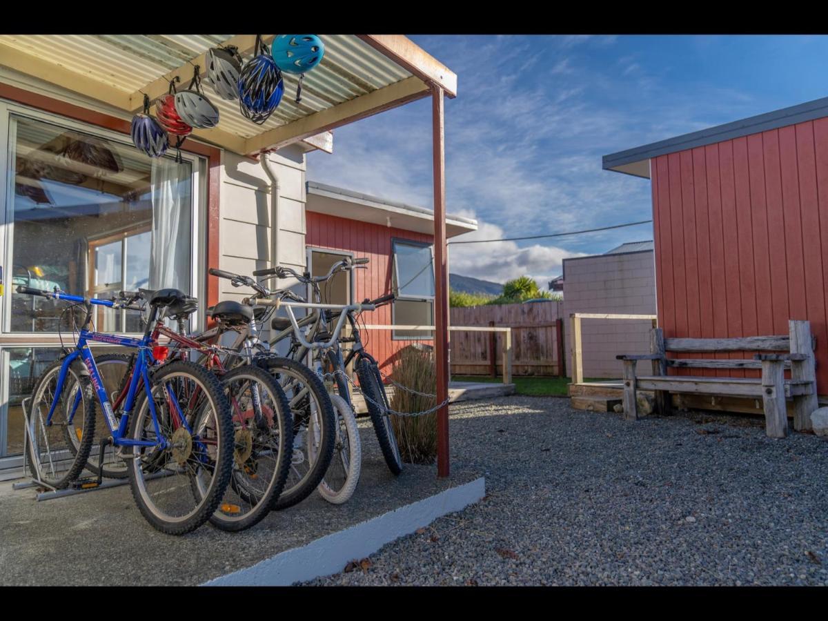 Te Anau Holiday Home - Free Wifi - Free Bikes & Kayaks - Short Walk To Lake & Town - Top Views מראה חיצוני תמונה